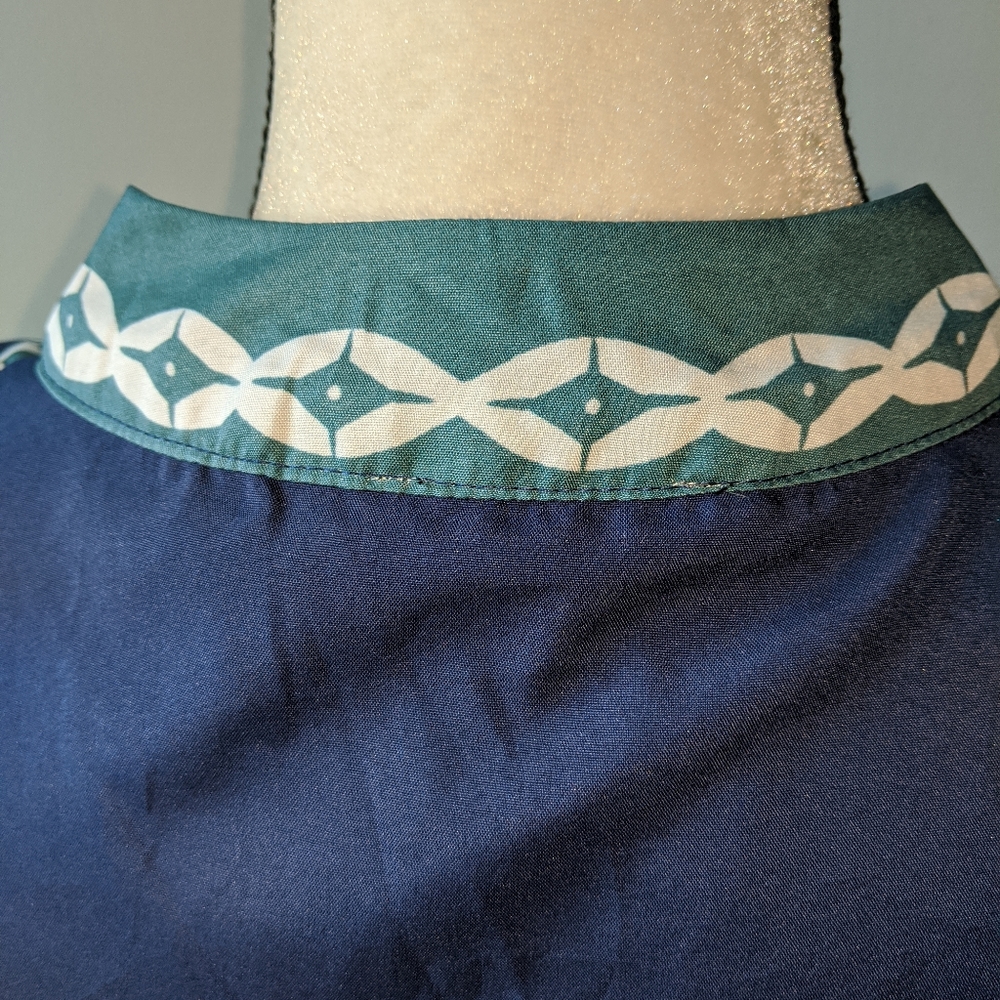 NEW Navy contrast trim notched collar tunic - Picture 6 of 6